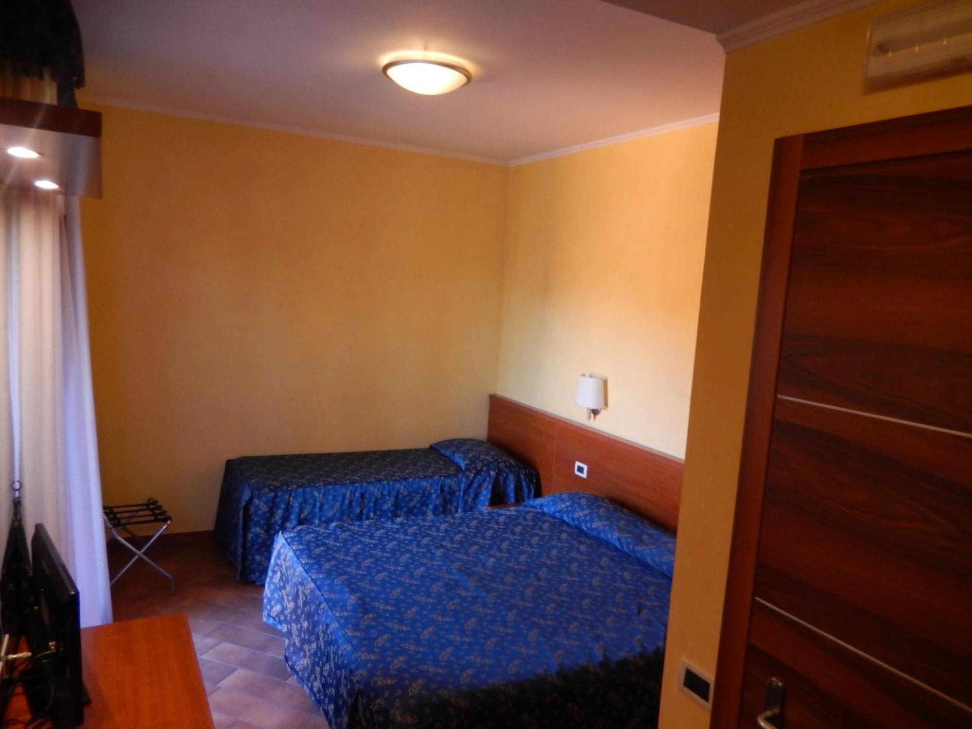 Albergo Dei Leoni Monterotondo  Zimmer foto